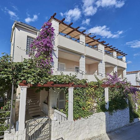 Apartments With A Parking Space Mavarstica, Ciovo - 17803 Trogir Ngoại thất bức ảnh