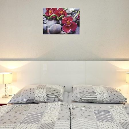 Apartments With A Parking Space Mavarstica, Ciovo - 17803 Trogir Phòng bức ảnh