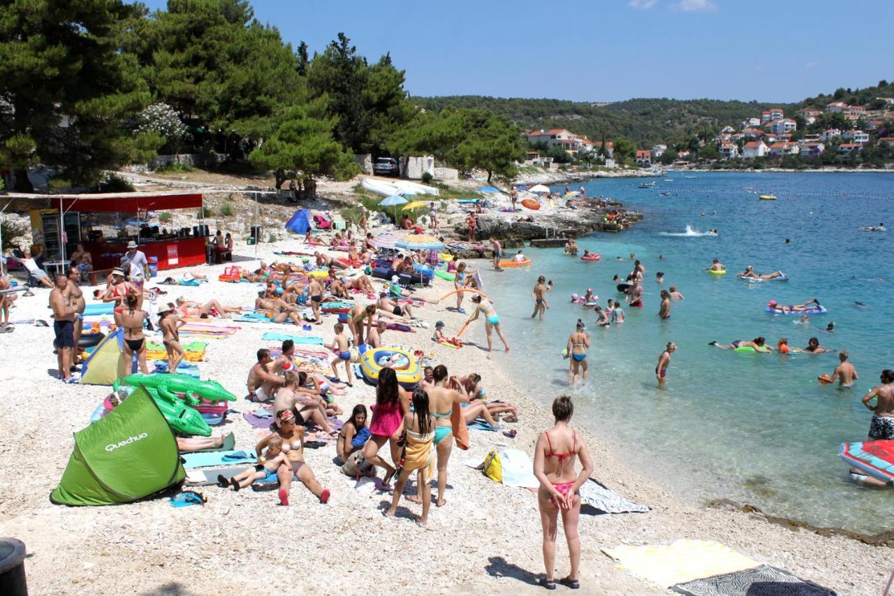Apartments With A Parking Space Mavarstica, Ciovo - 17803 Trogir Ngoại thất bức ảnh