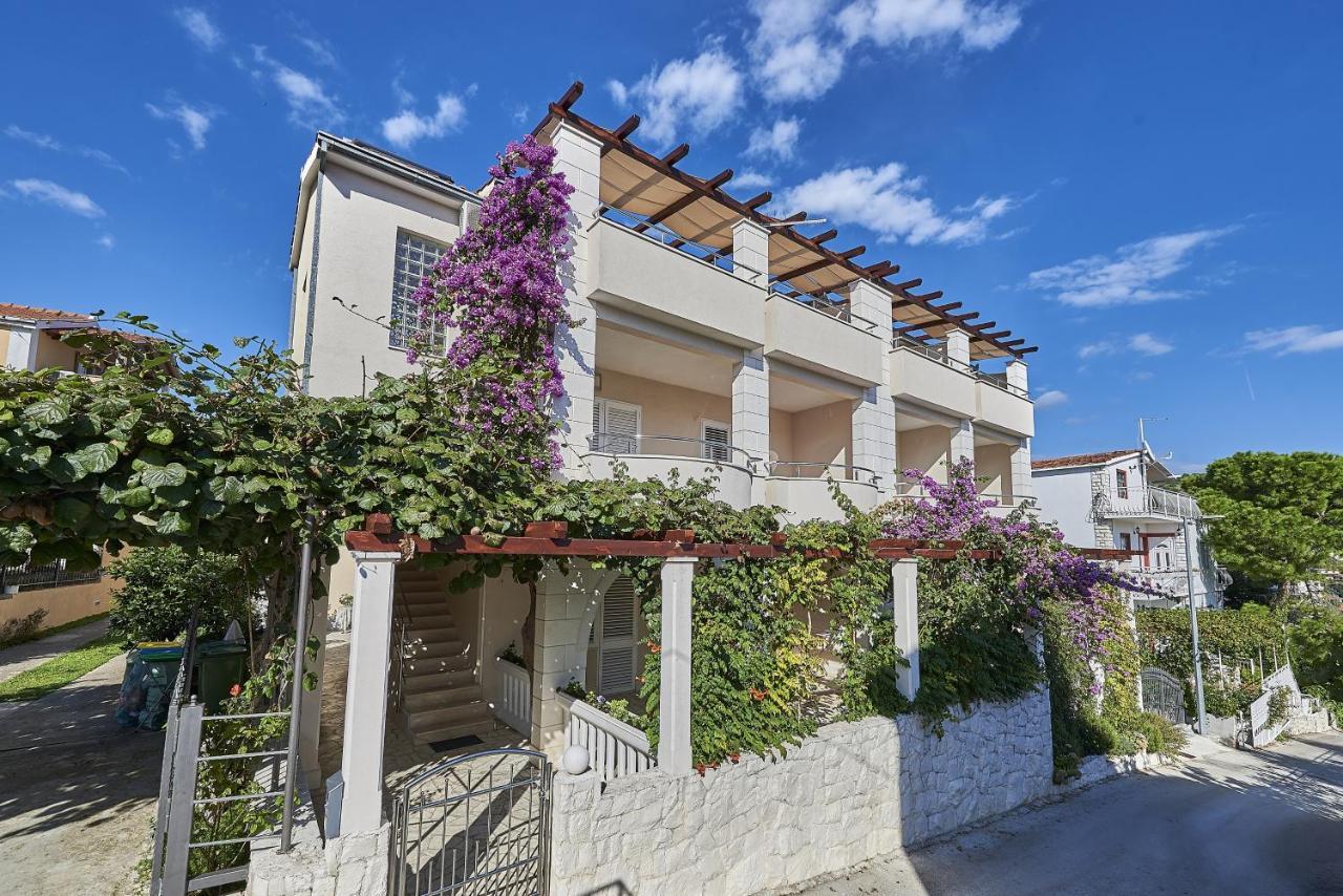 Apartments With A Parking Space Mavarstica, Ciovo - 17803 Trogir Ngoại thất bức ảnh
